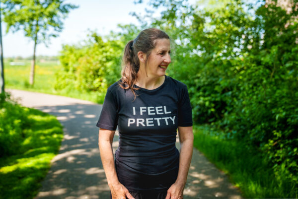 Stralende T-shirts voor een Positieve Levenshouding - Afbeelding 12